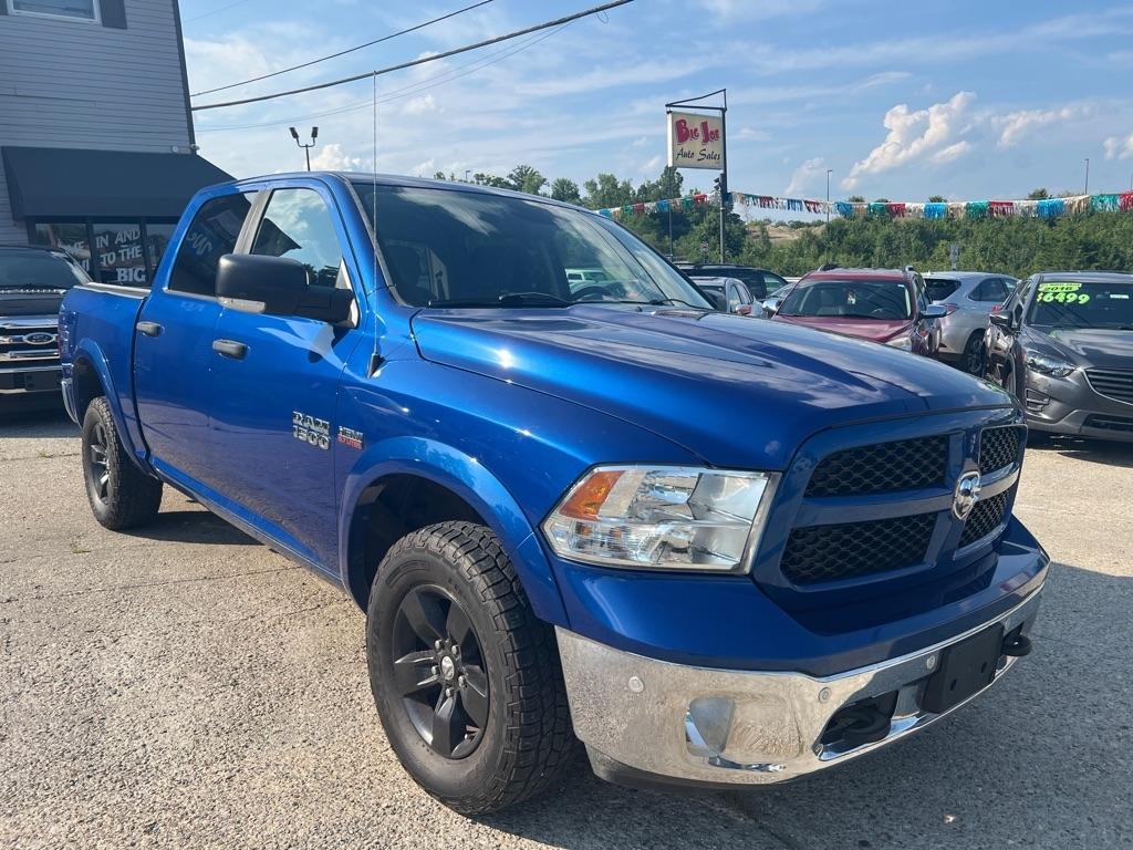 RAM 1500 SLT Crew Cab SWB 4WD 2015