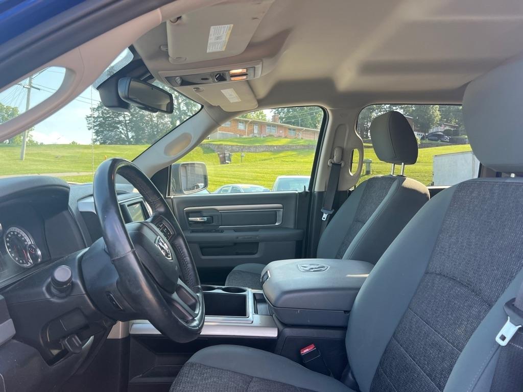 RAM 1500 SLT Crew Cab SWB 4WD 2015