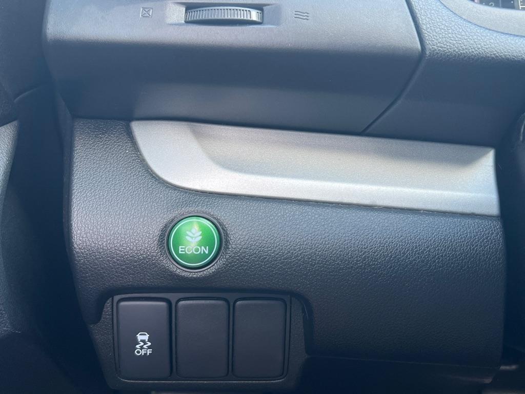 Honda CR-V LX 2WD 5-Speed AT 2013