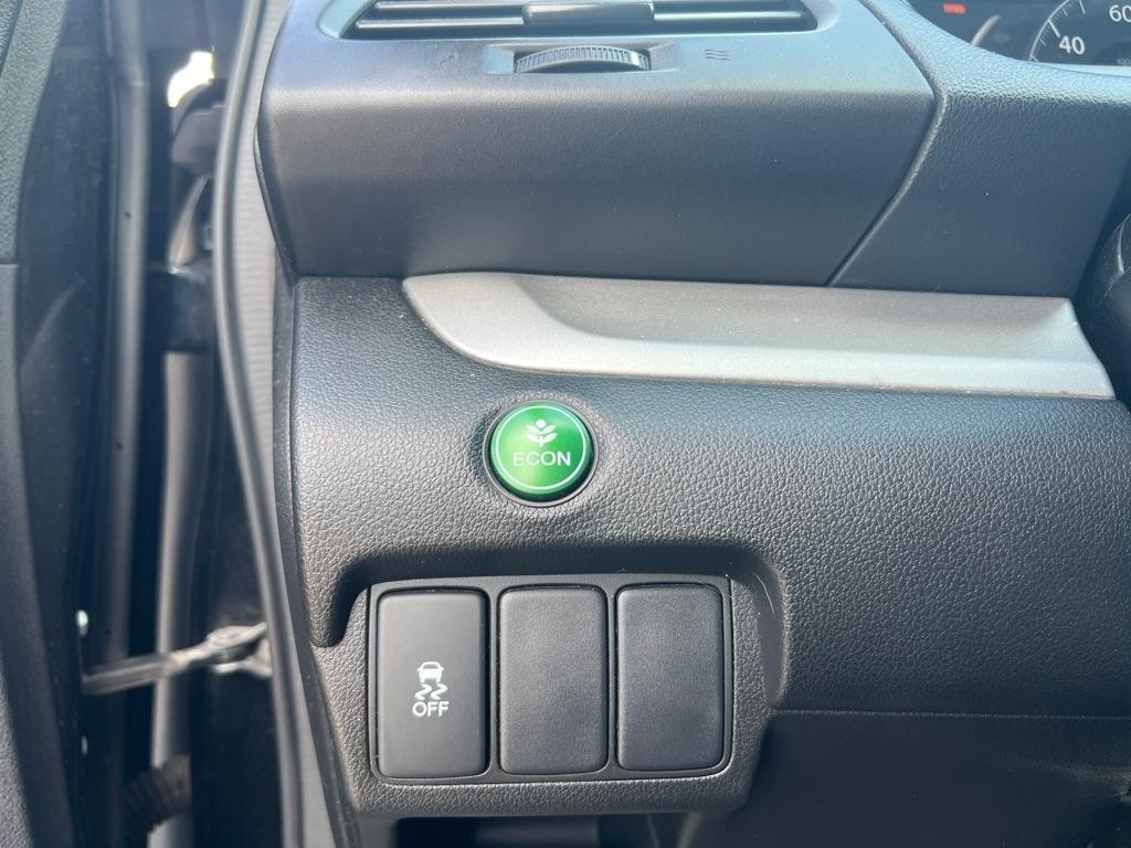 Honda CR-V LX 2WD 5-Speed AT 2013
