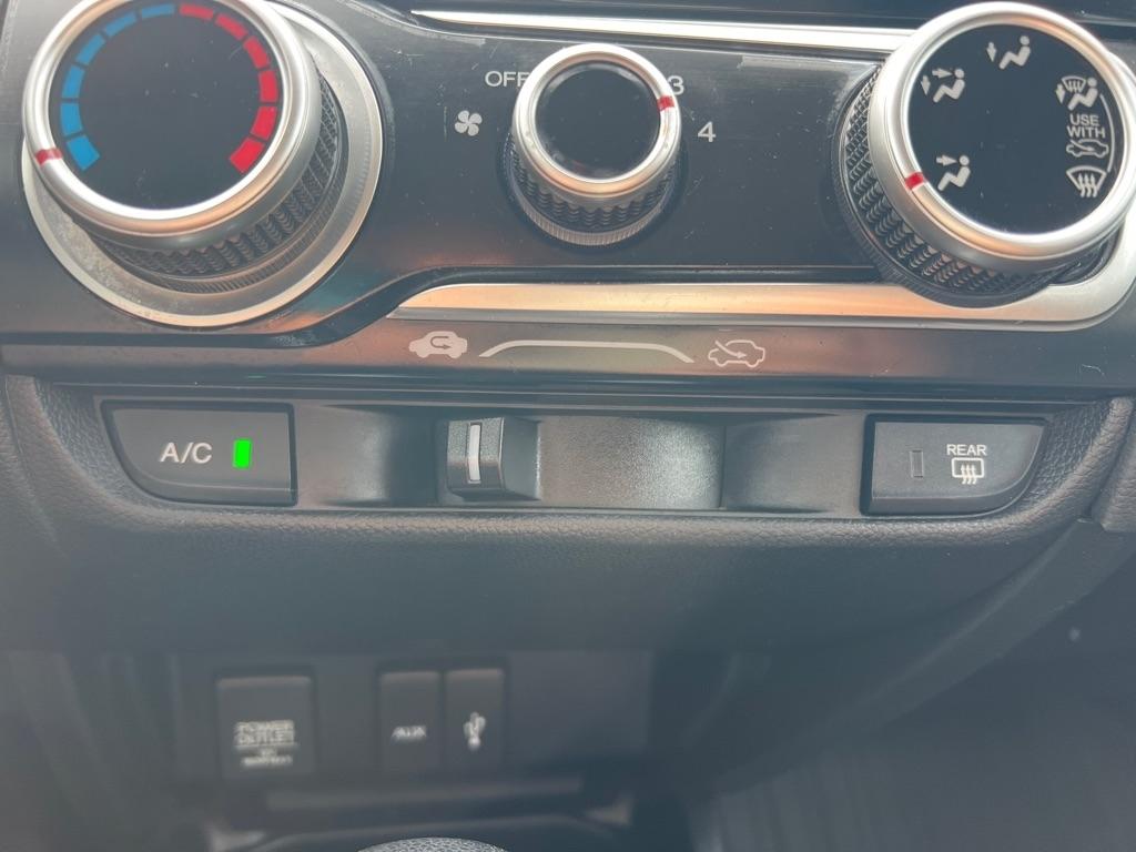 2015 Honda Fit LX - Photo 16