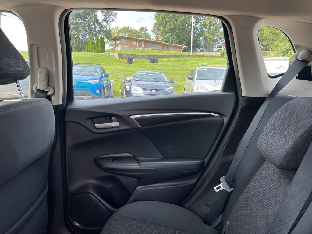 2015 Honda Fit LX - Photo 24