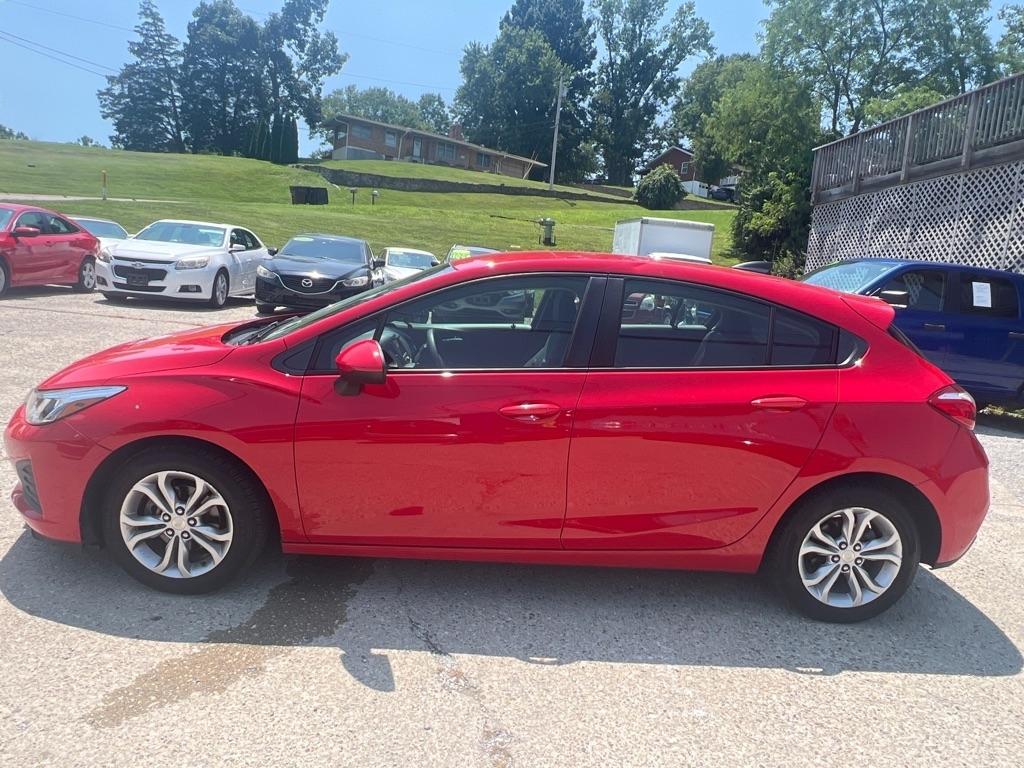 Chevrolet Cruze LS Hatchback 2019