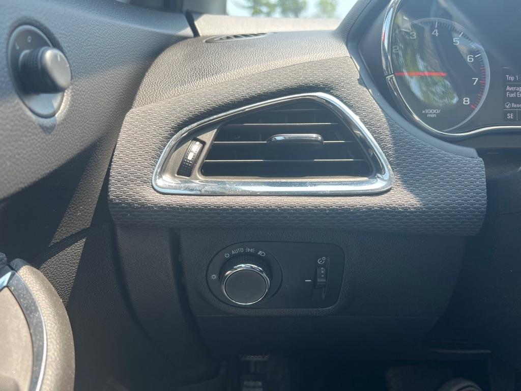 Chevrolet Cruze LS Hatchback 2019