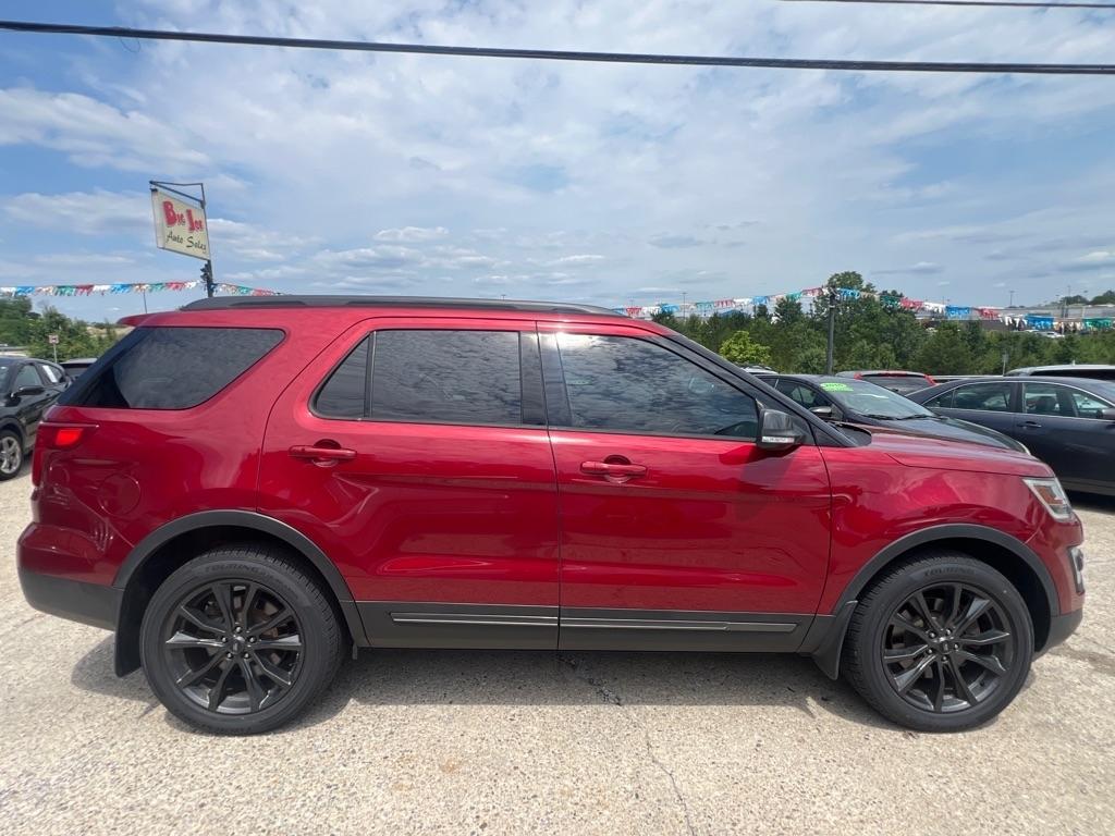 Ford Explorer XLT 4WD 2017
