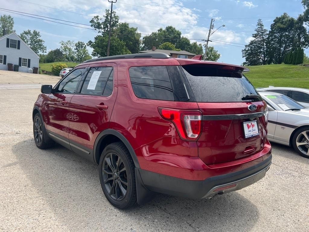 Ford Explorer XLT 4WD 2017