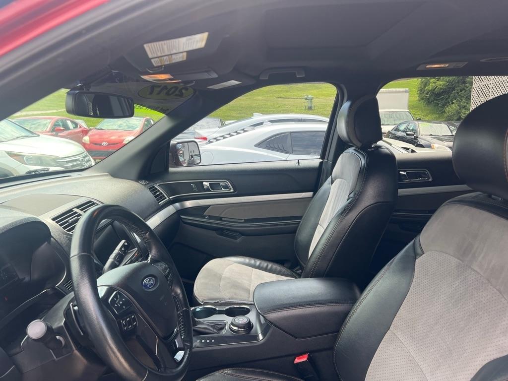 Ford Explorer XLT 4WD 2017
