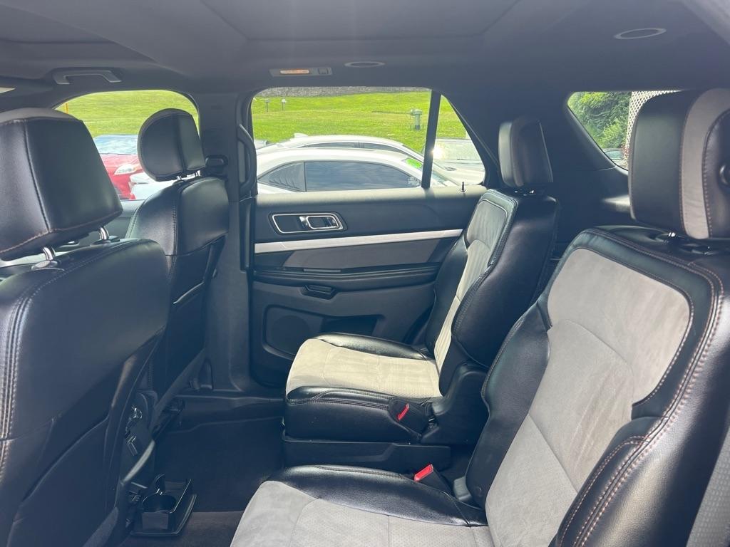Ford Explorer XLT 4WD 2017