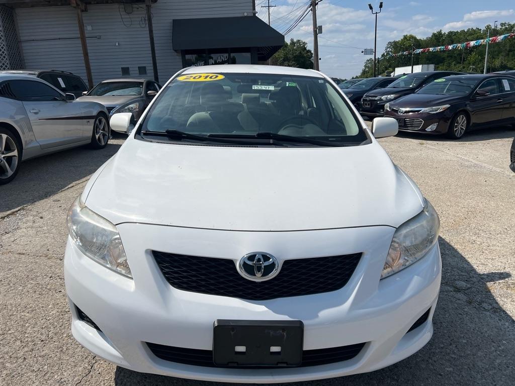 Toyota Corolla Base 4-Speed AT 2010
