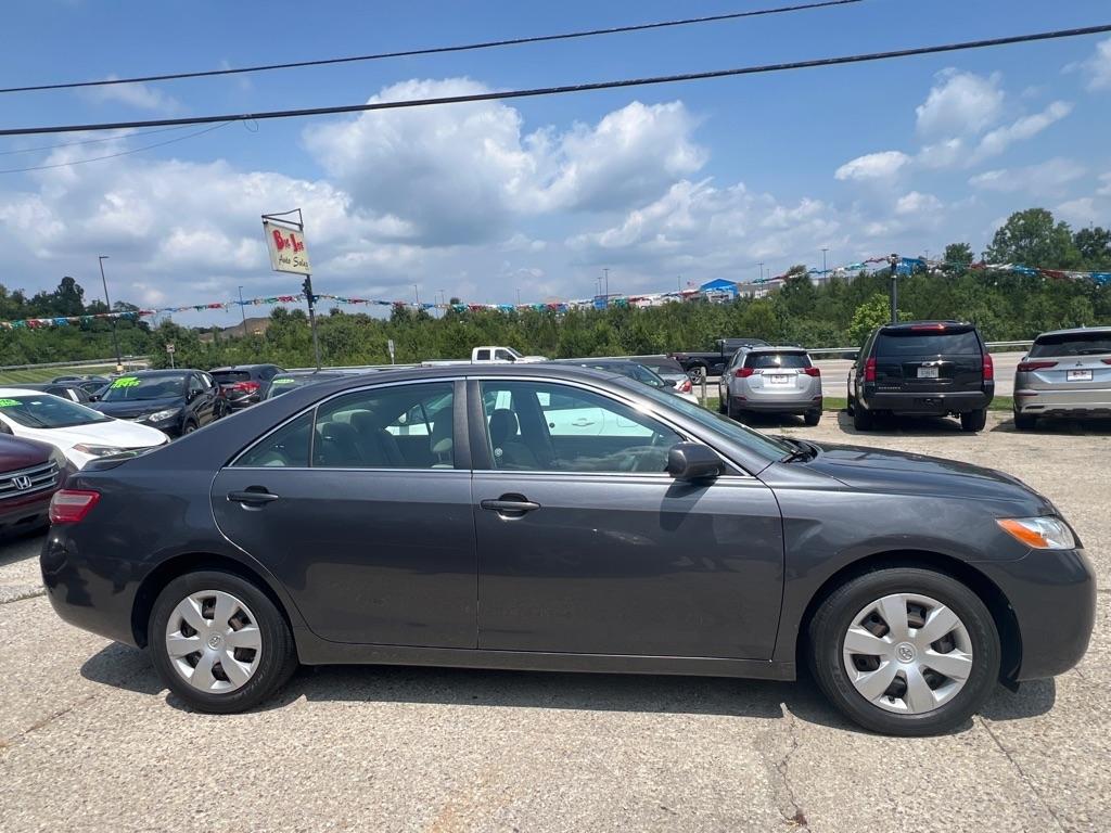 Toyota Camry LE 4D Sedan 2009