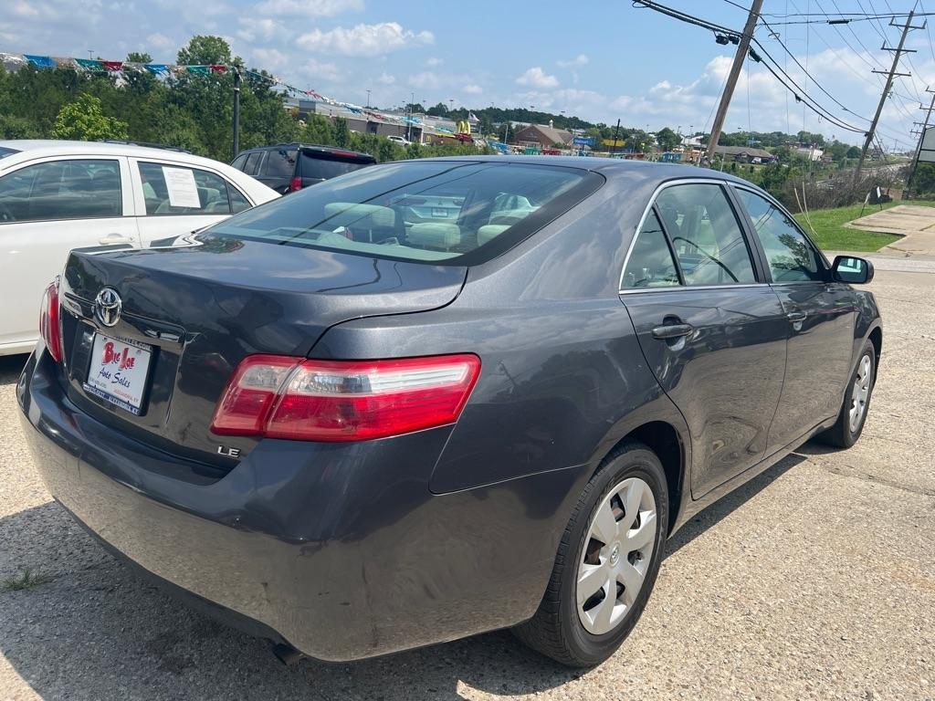 Toyota Camry LE 4D Sedan 2009