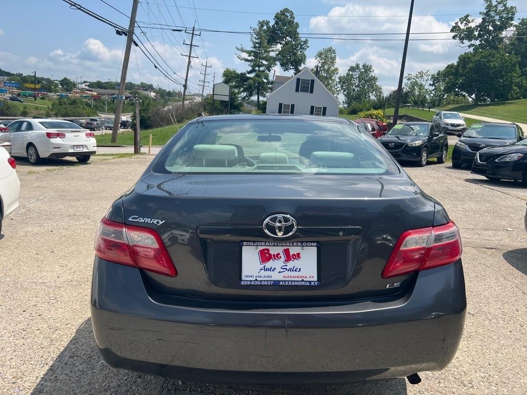 Toyota Camry LE 4D Sedan 2009