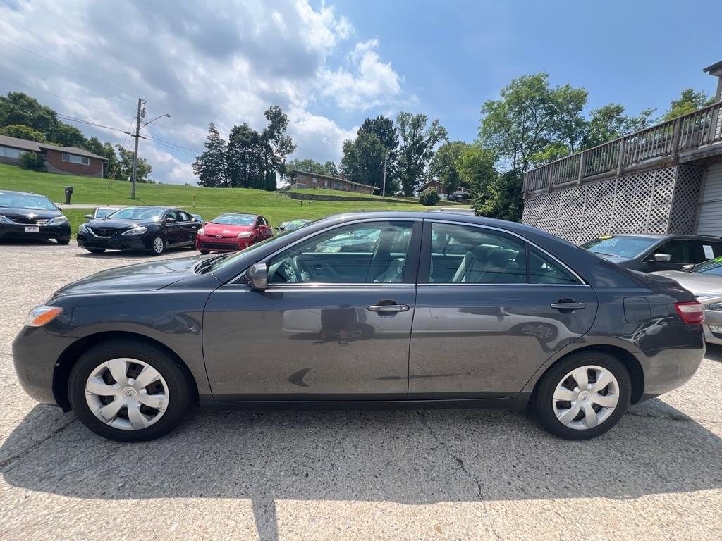 Toyota Camry LE 4D Sedan 2009