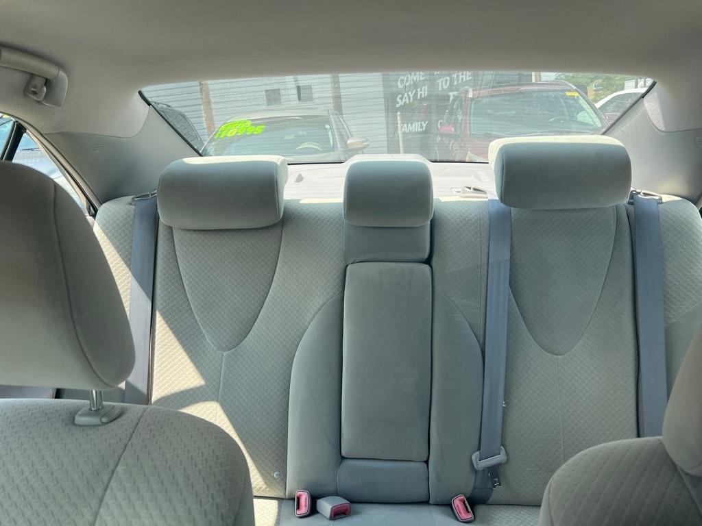 Toyota Camry LE 4D Sedan 2009