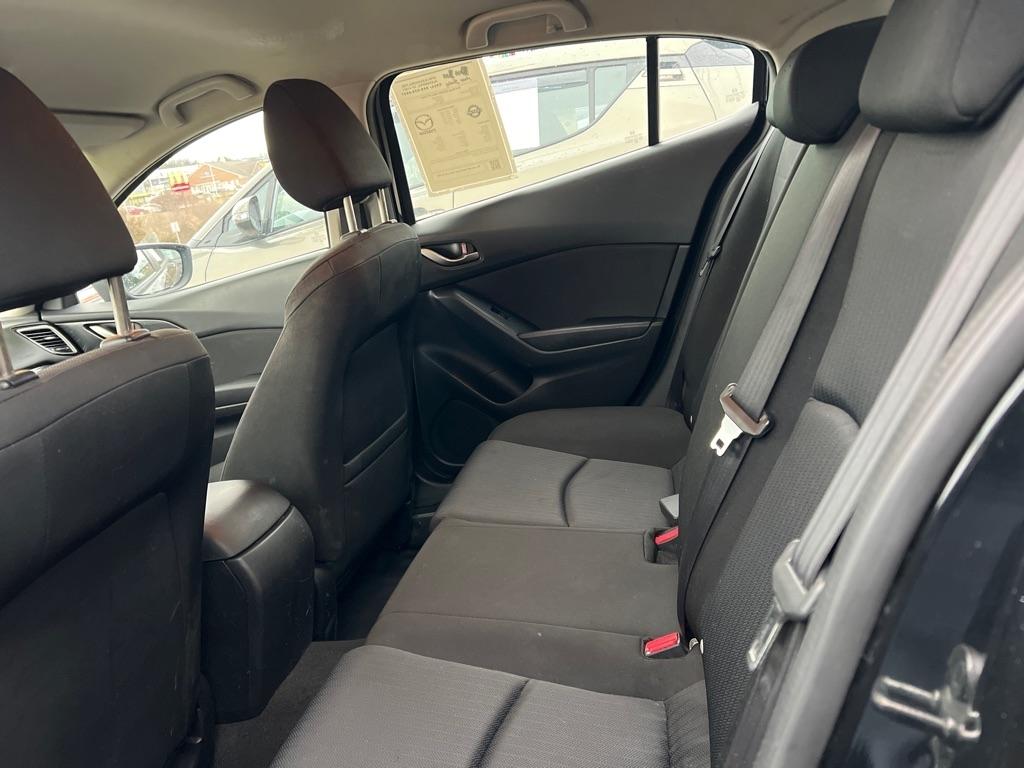 Mazda MAZDA3 i Sport AT 5-Door 2014