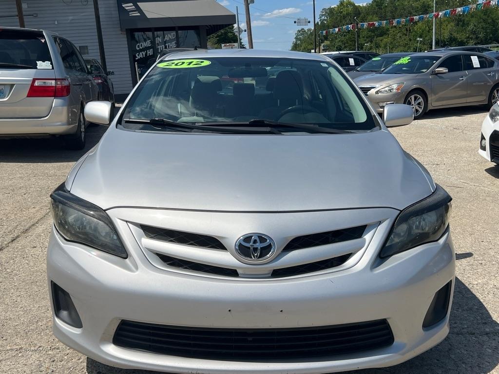 Toyota Corolla L 5-Speed MT 2012
