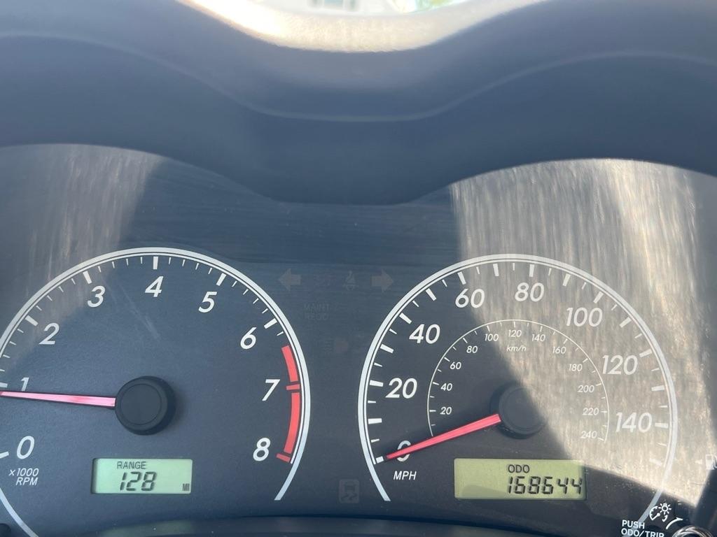 Toyota Corolla L 5-Speed MT 2012