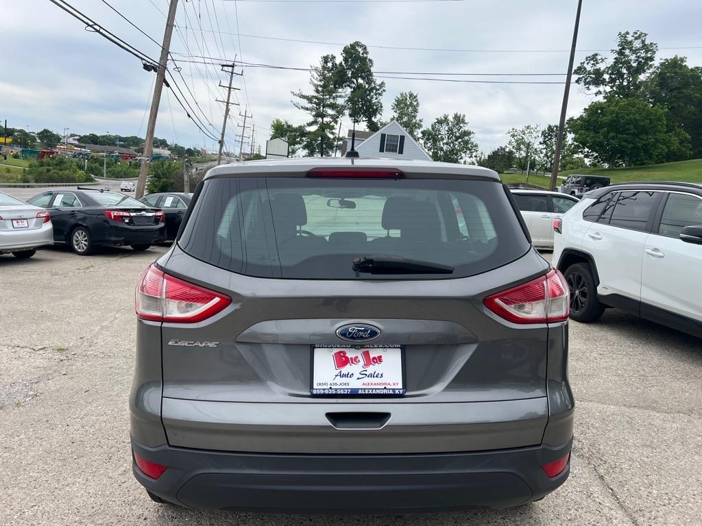 Ford Escape S FWD 2014