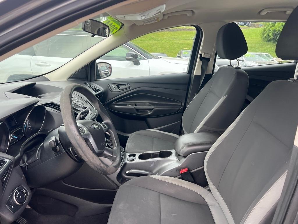 Ford Escape S FWD 2014