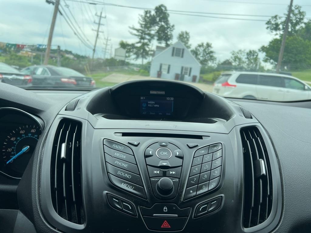 Ford Escape S FWD 2014