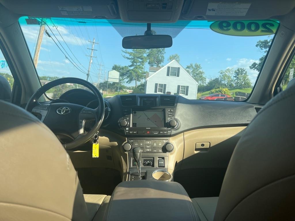 Toyota Highlander Sport 2WD 2009