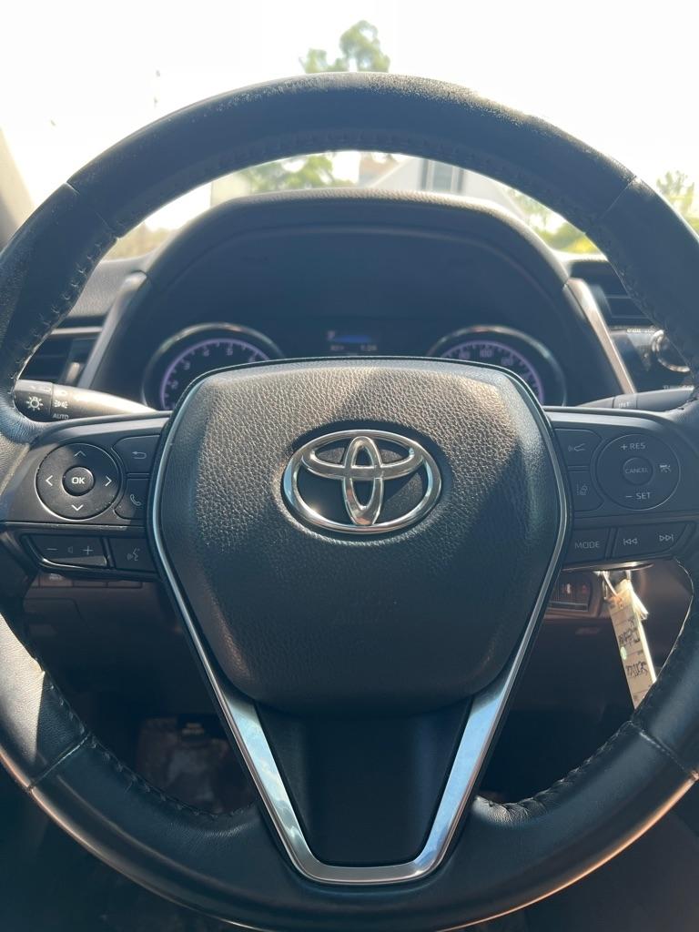 Toyota Camry SE 2019
