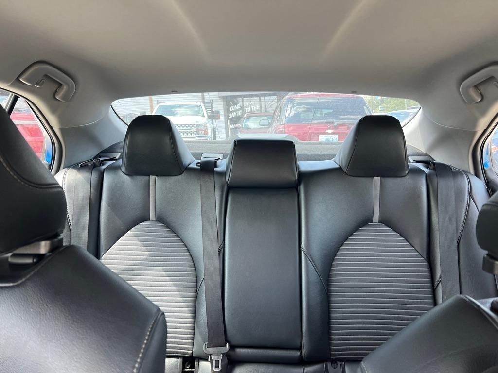 Toyota Camry SE 2019