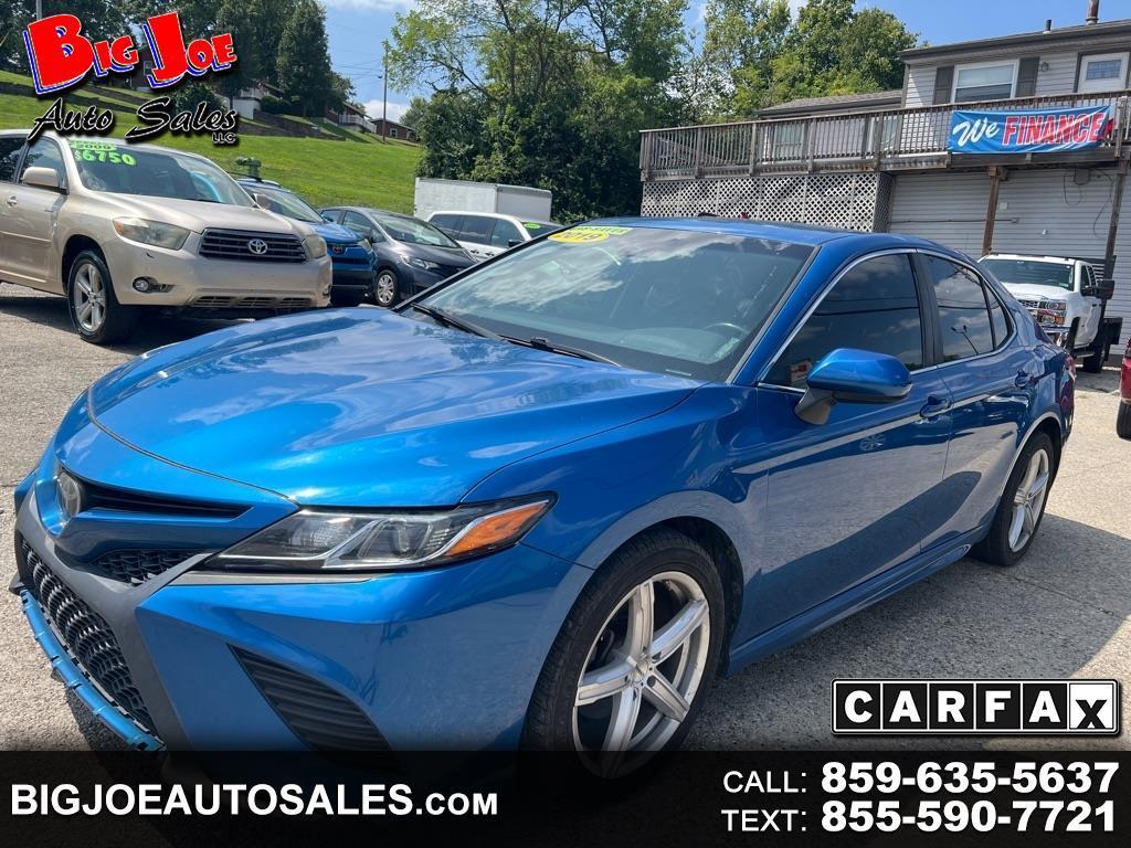 Toyota Camry SE 2019