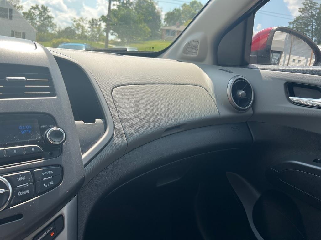 Chevrolet Sonic 2LT Sedan 2012