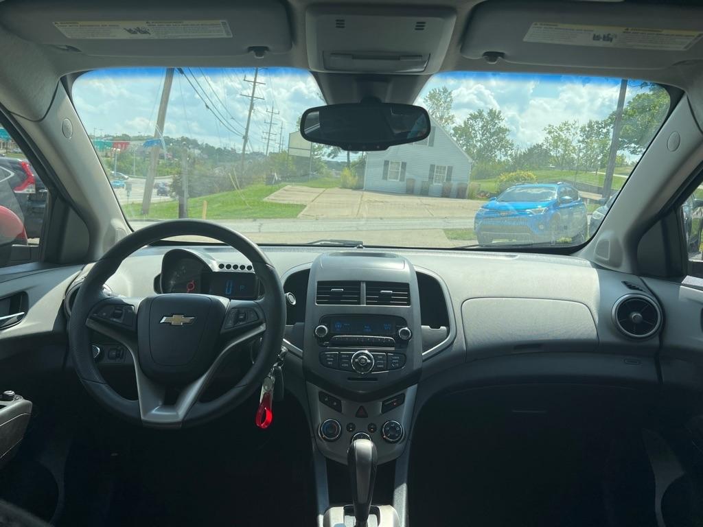 Chevrolet Sonic 2LT Sedan 2012