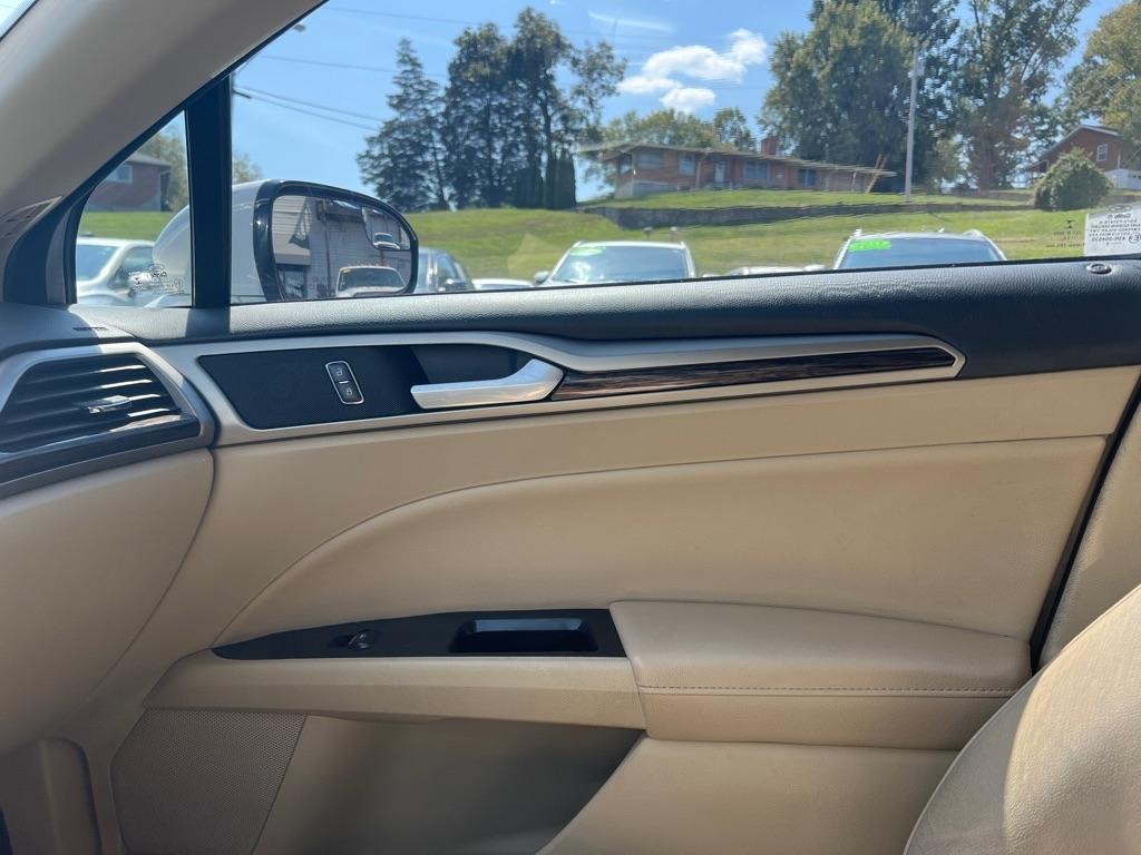 Ford Fusion SE 2014