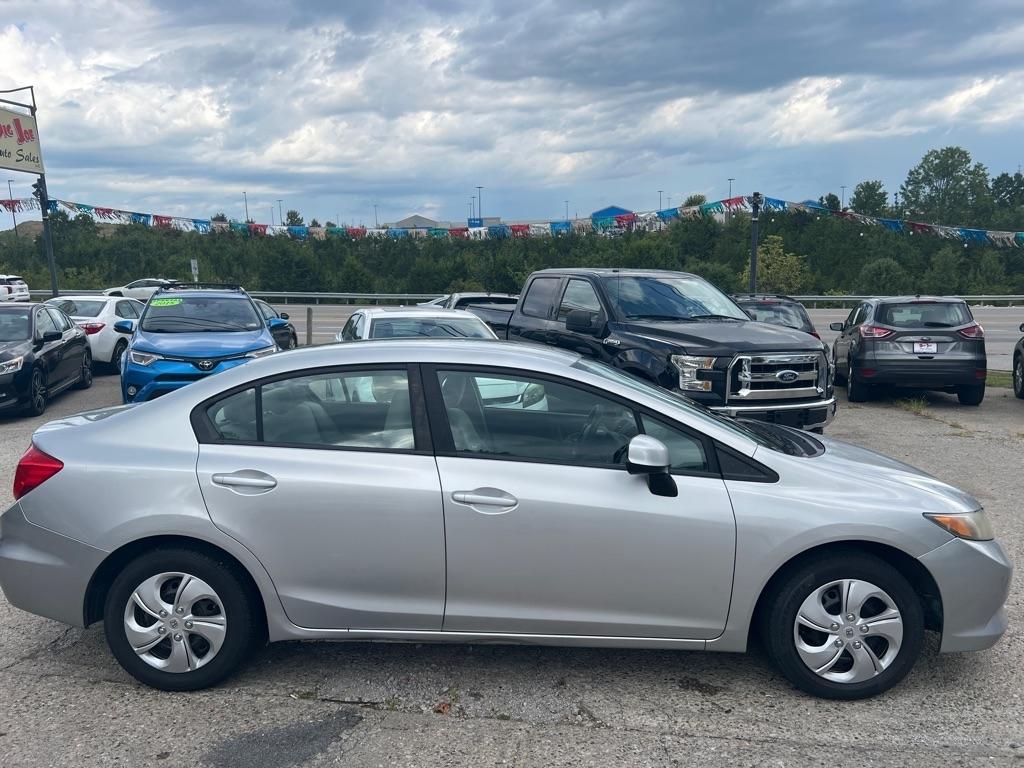 Honda Civic LX Sedan 5-Speed AT 2012
