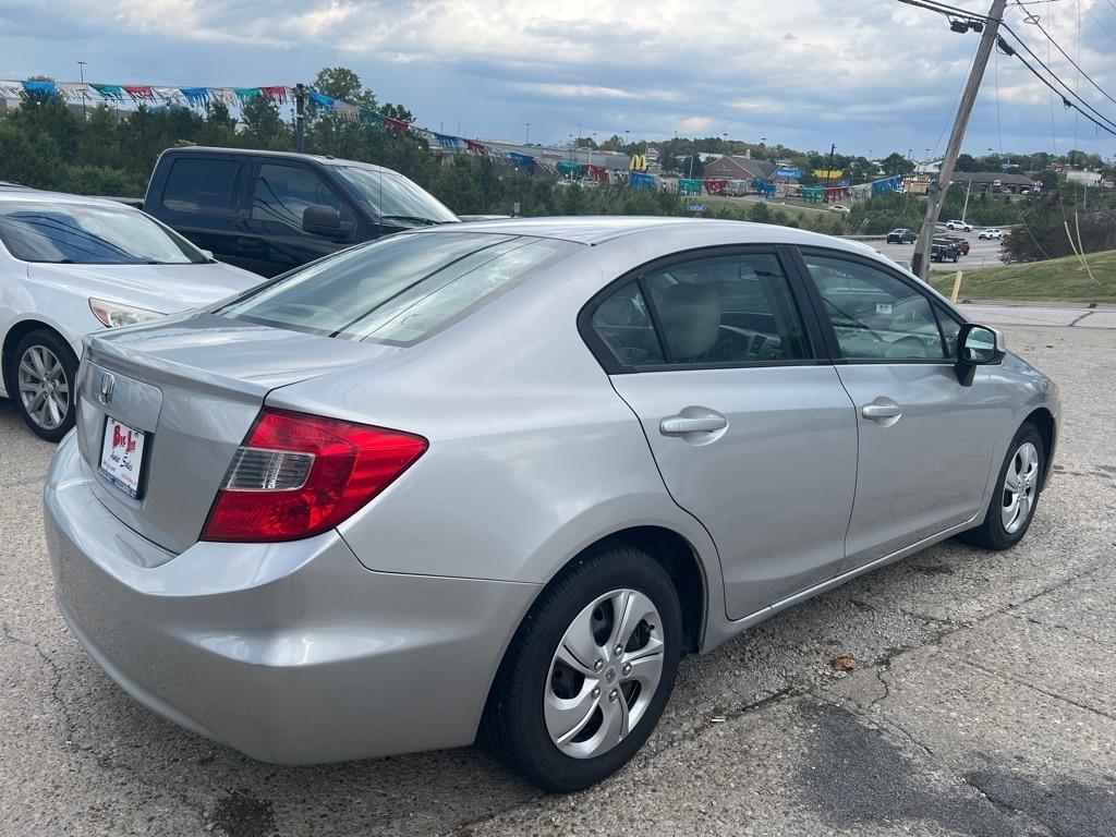 Honda Civic LX Sedan 5-Speed AT 2012
