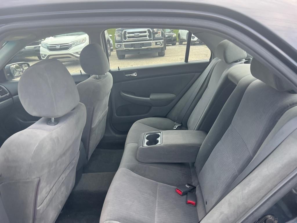 Honda Accord LX sedan AT 2004