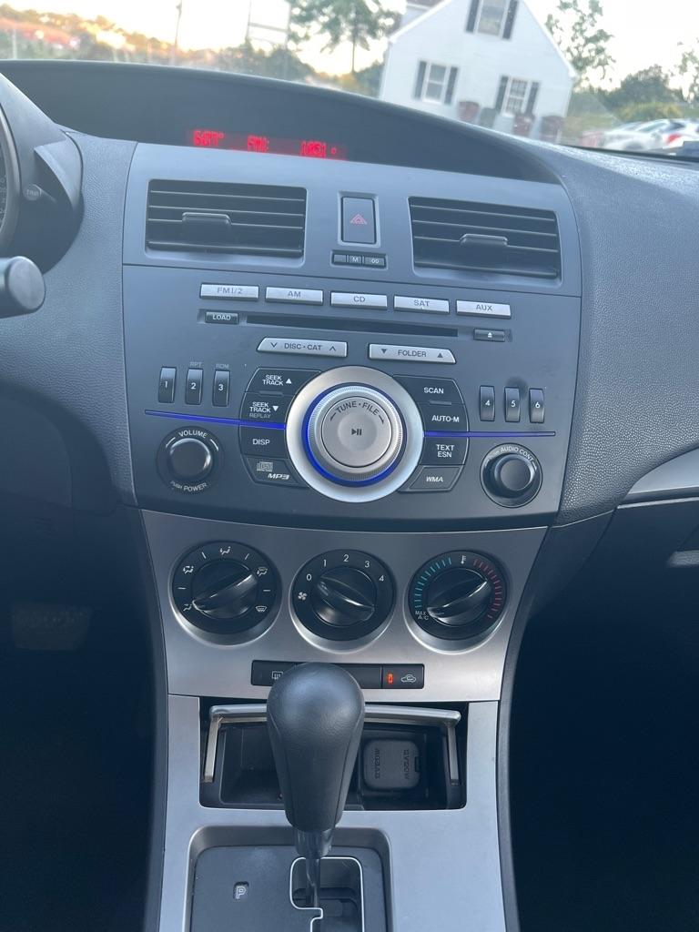 Mazda MAZDA3 i SV 4-Door 2010
