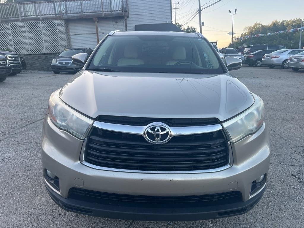 Toyota Highlander XLE AWD V6 2016
