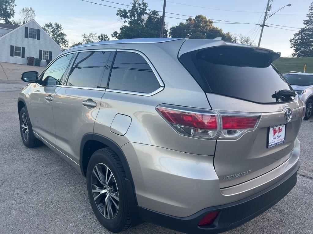 Toyota Highlander XLE AWD V6 2016