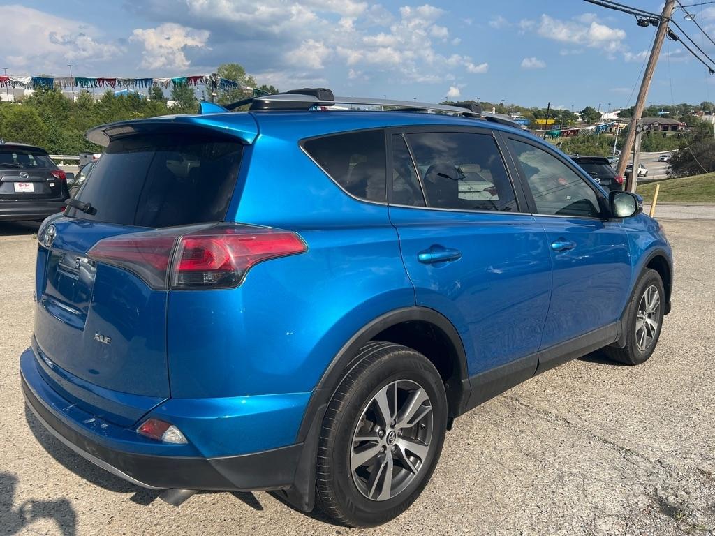 Toyota RAV4 XLE AWD 2018