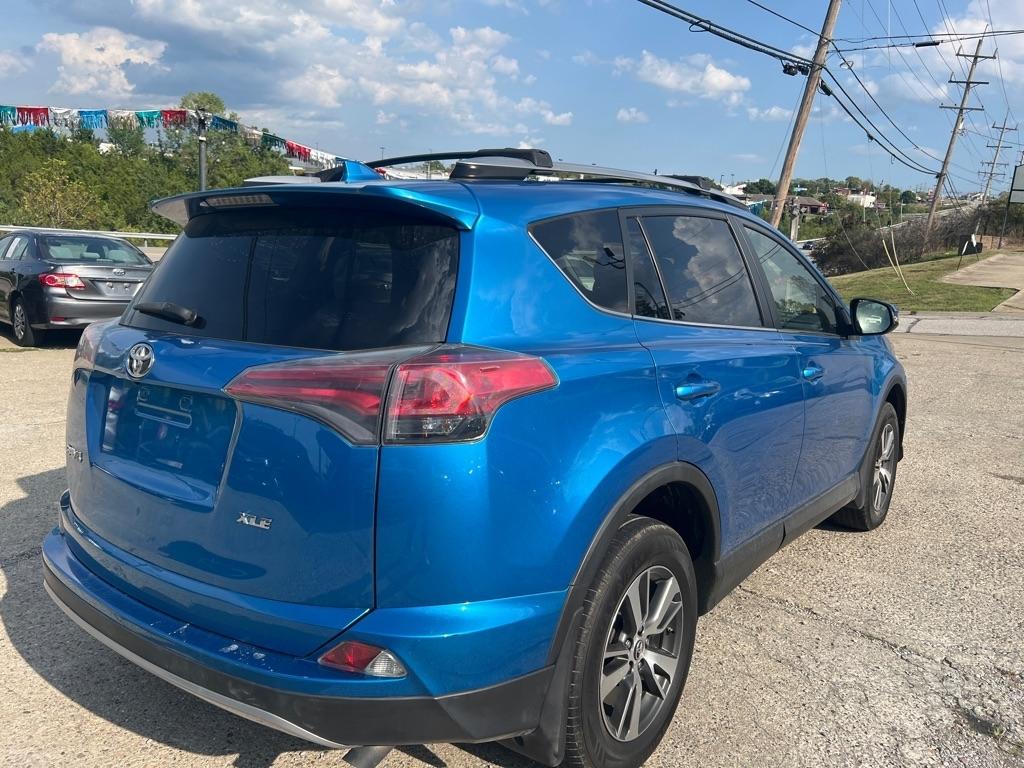Toyota RAV4 XLE AWD 2018