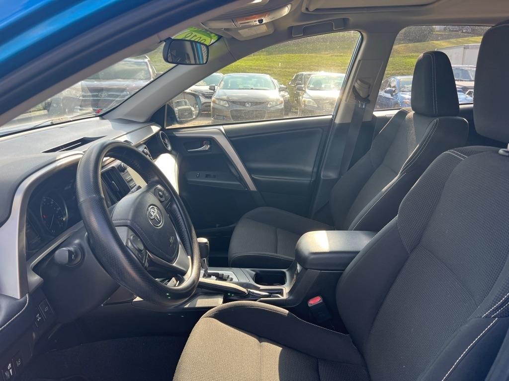 Toyota RAV4 XLE AWD 2018