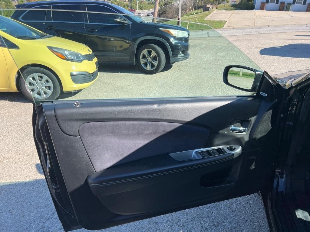 Chrysler 200 S Convertible 2011
