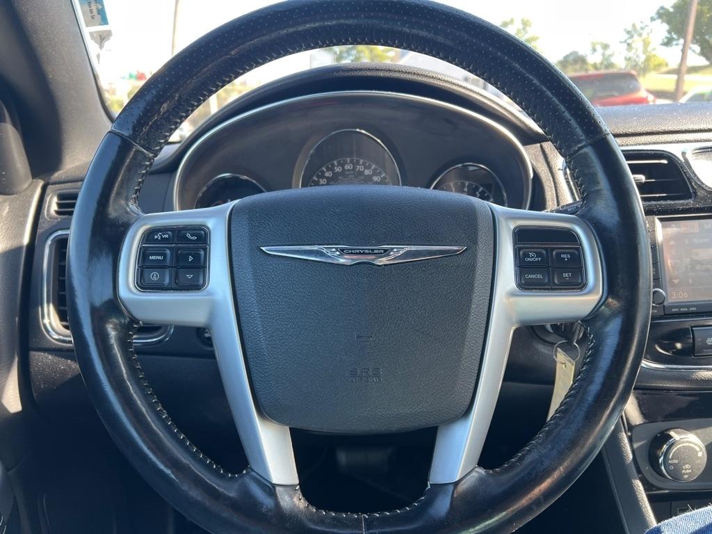 Chrysler 200 S Convertible 2011