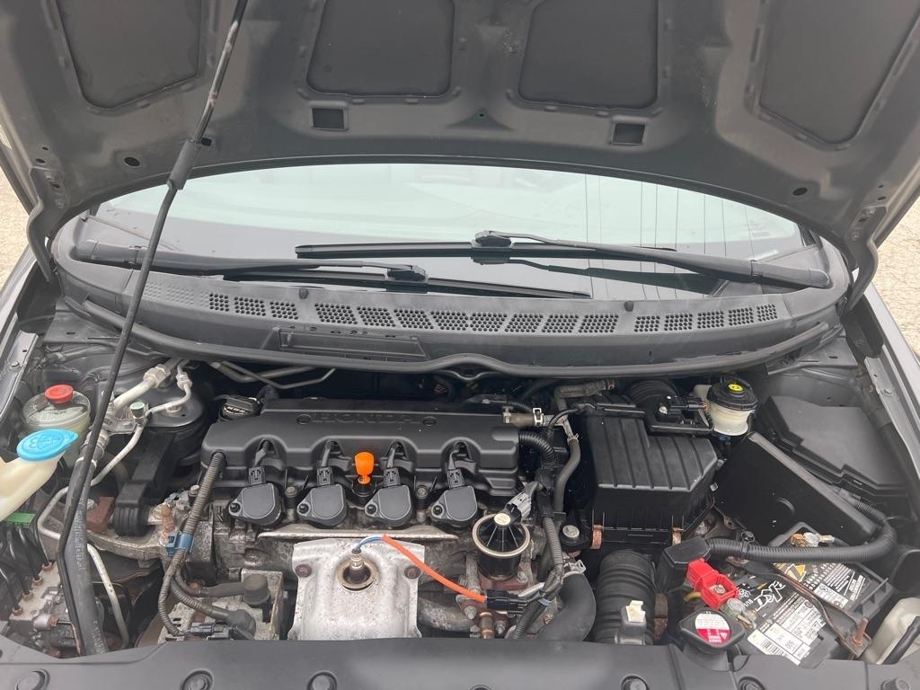 Honda Civic LX Sedan 5-Speed AT 2010