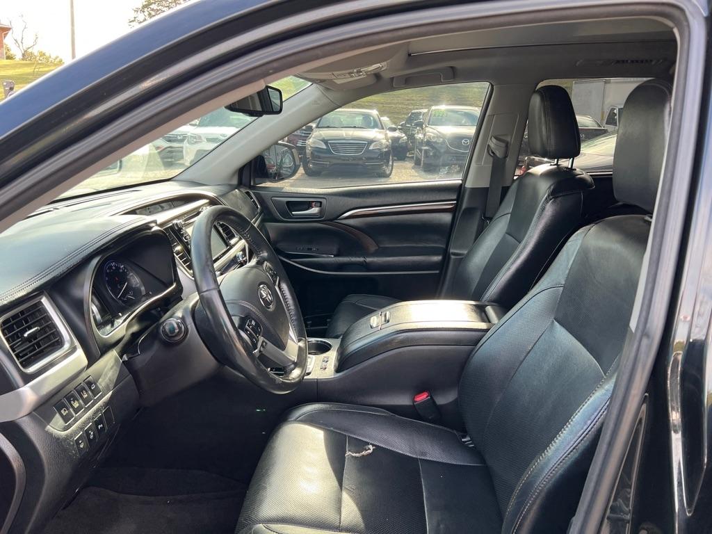 Toyota Highlander Limited AWD V6 2015