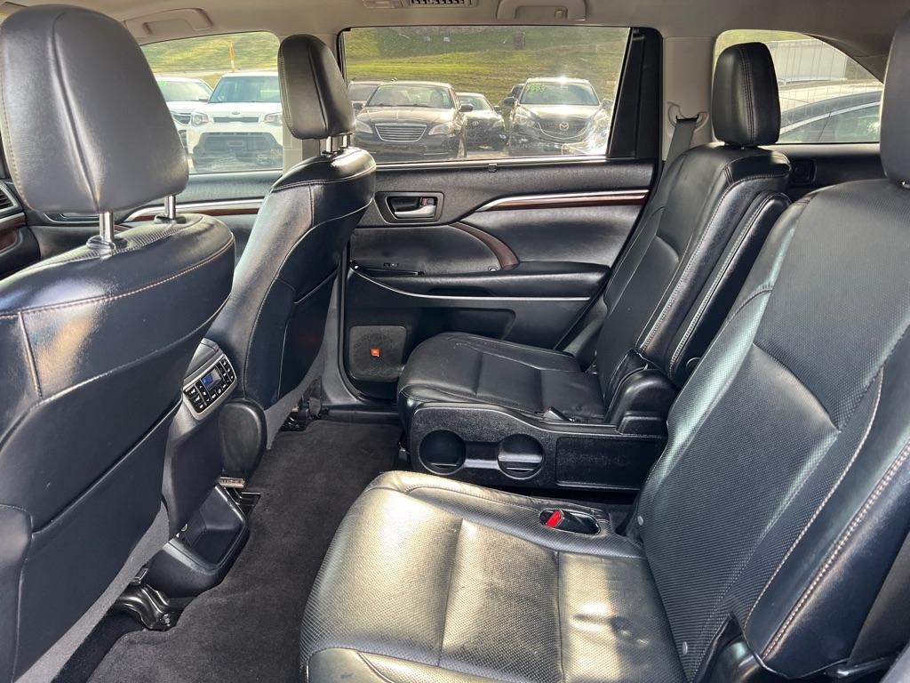 Toyota Highlander Limited AWD V6 2015
