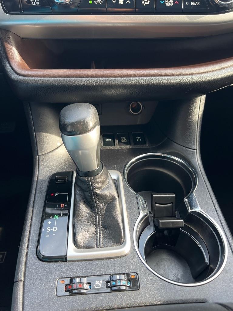 Toyota Highlander Limited AWD V6 2015