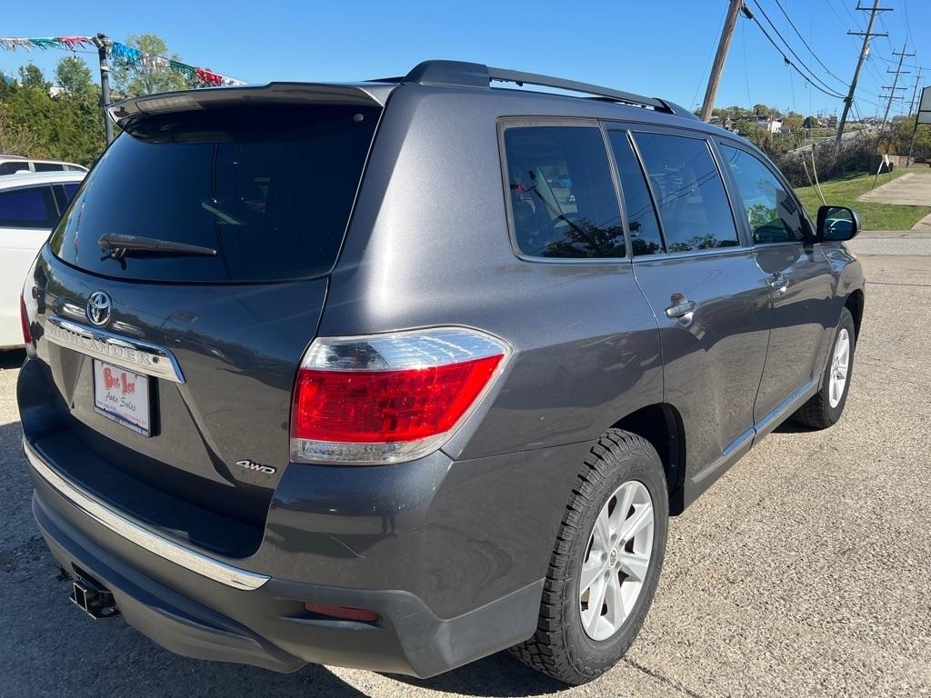 Toyota Highlander SE AWD V6 2012