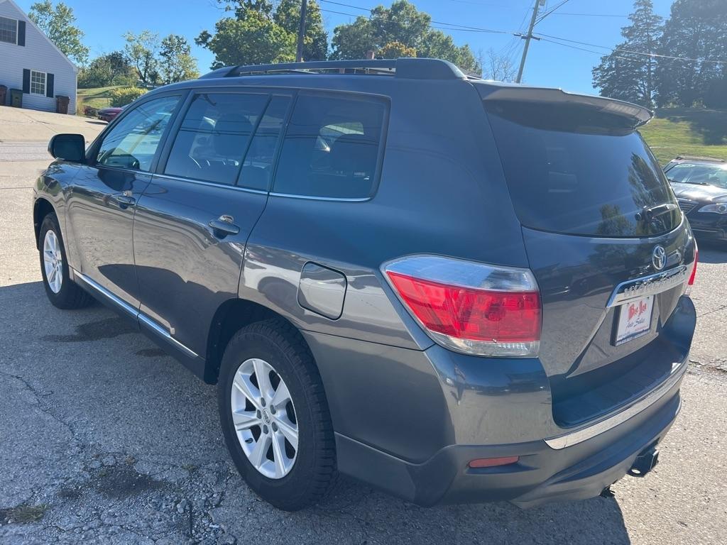 Toyota Highlander SE AWD V6 2012