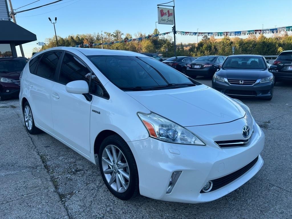 Toyota Prius V Five (Natl) 2013