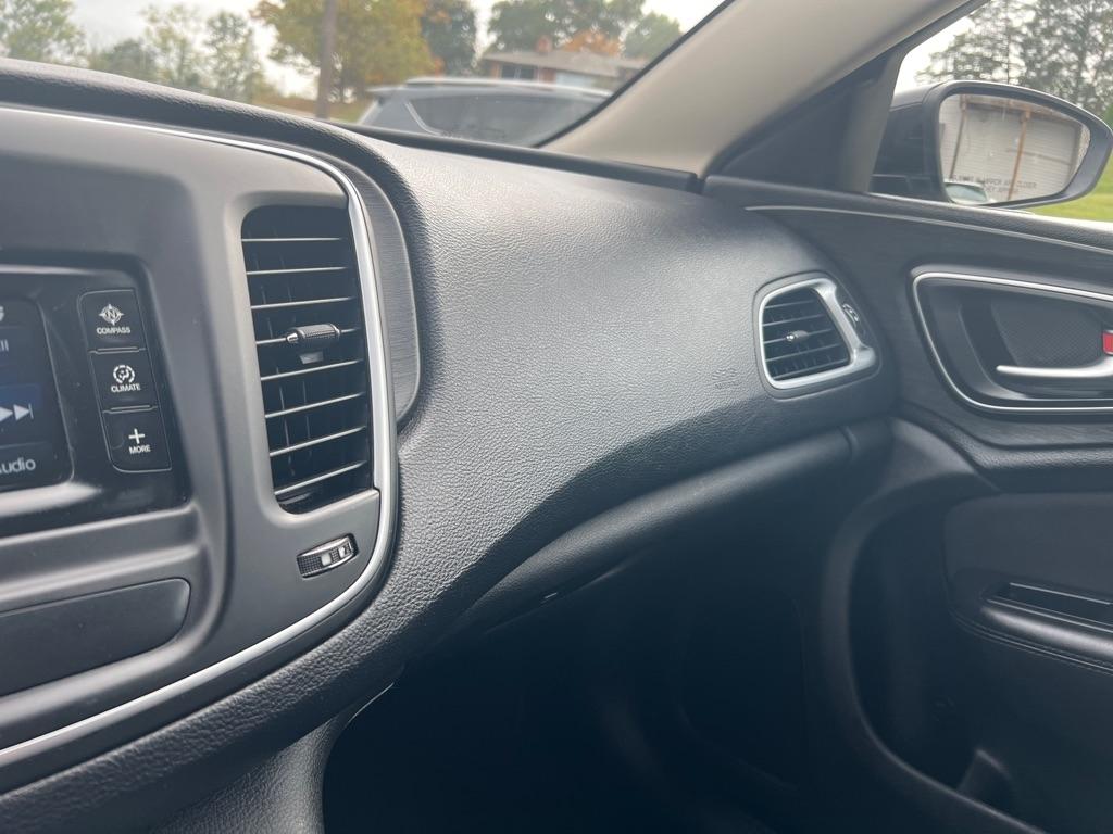 Chrysler 200 Limited 2015